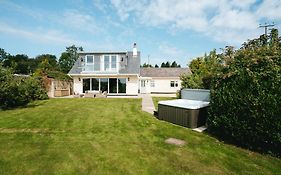 The Farmhouse At Bryn Defaid Holiday Home Llysfaen  United Kingdom
